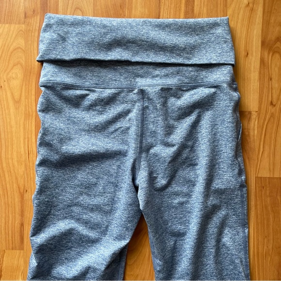 Offline By Aerie The Hugger High Waisted Foldover Flare Leggings Size L short. - Picture 3 of 9